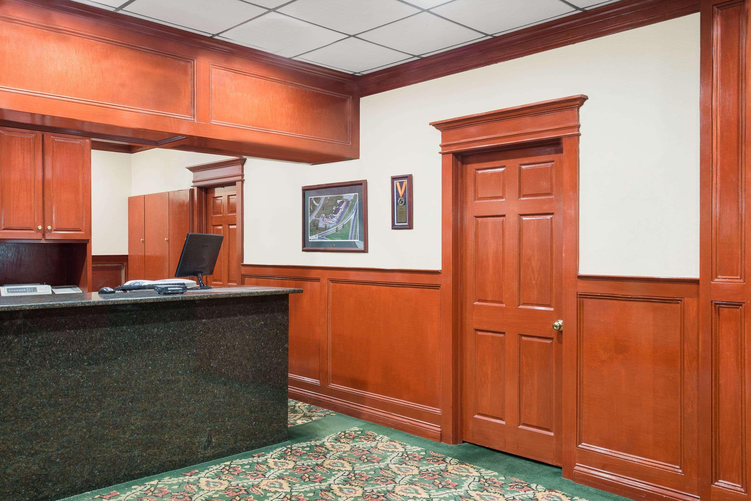 Howard Johnson By Wyndham Saugerties Extérieur photo