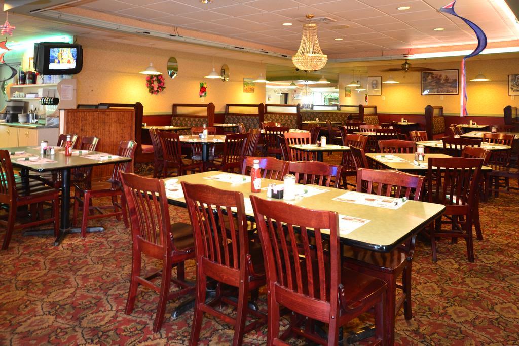 Howard Johnson By Wyndham Saugerties Extérieur photo